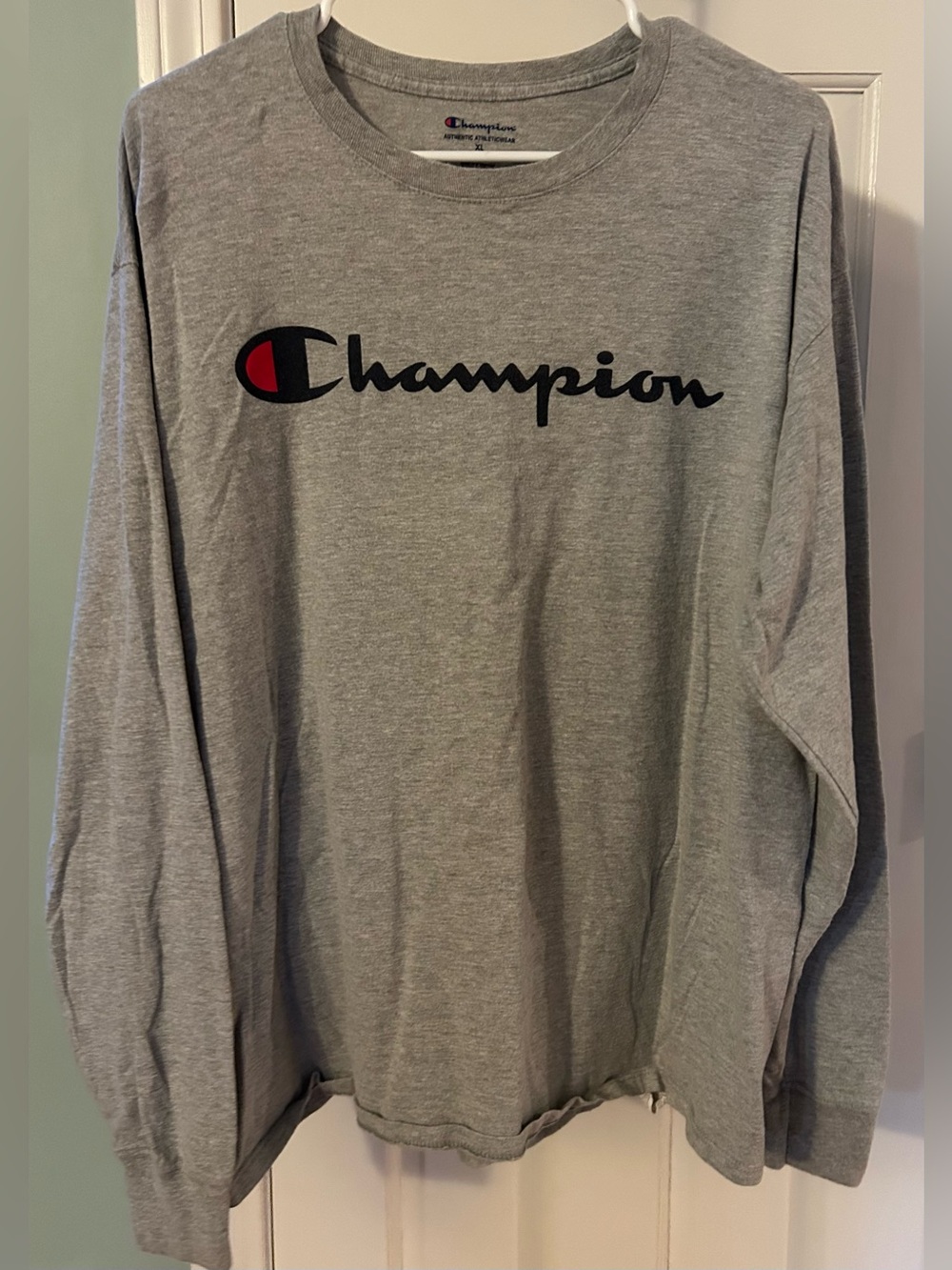 Men’s XL Champion Gray Long Sleeve Logo T-Shirt